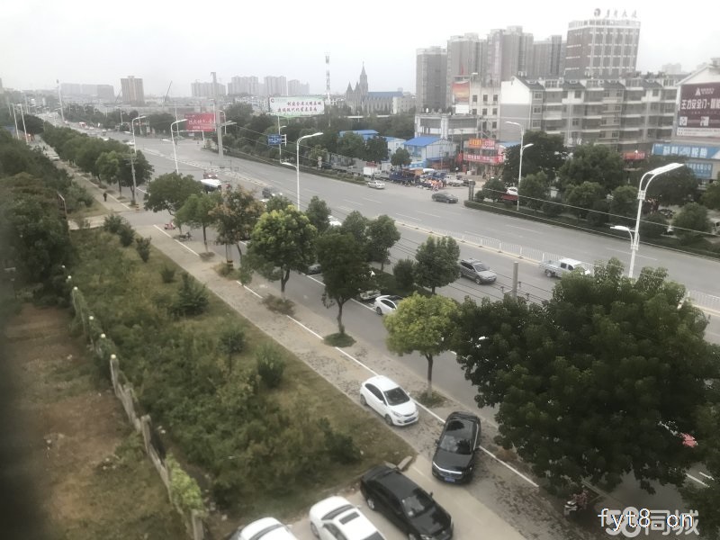 欧陆花苑六楼送独立阁楼带大平台